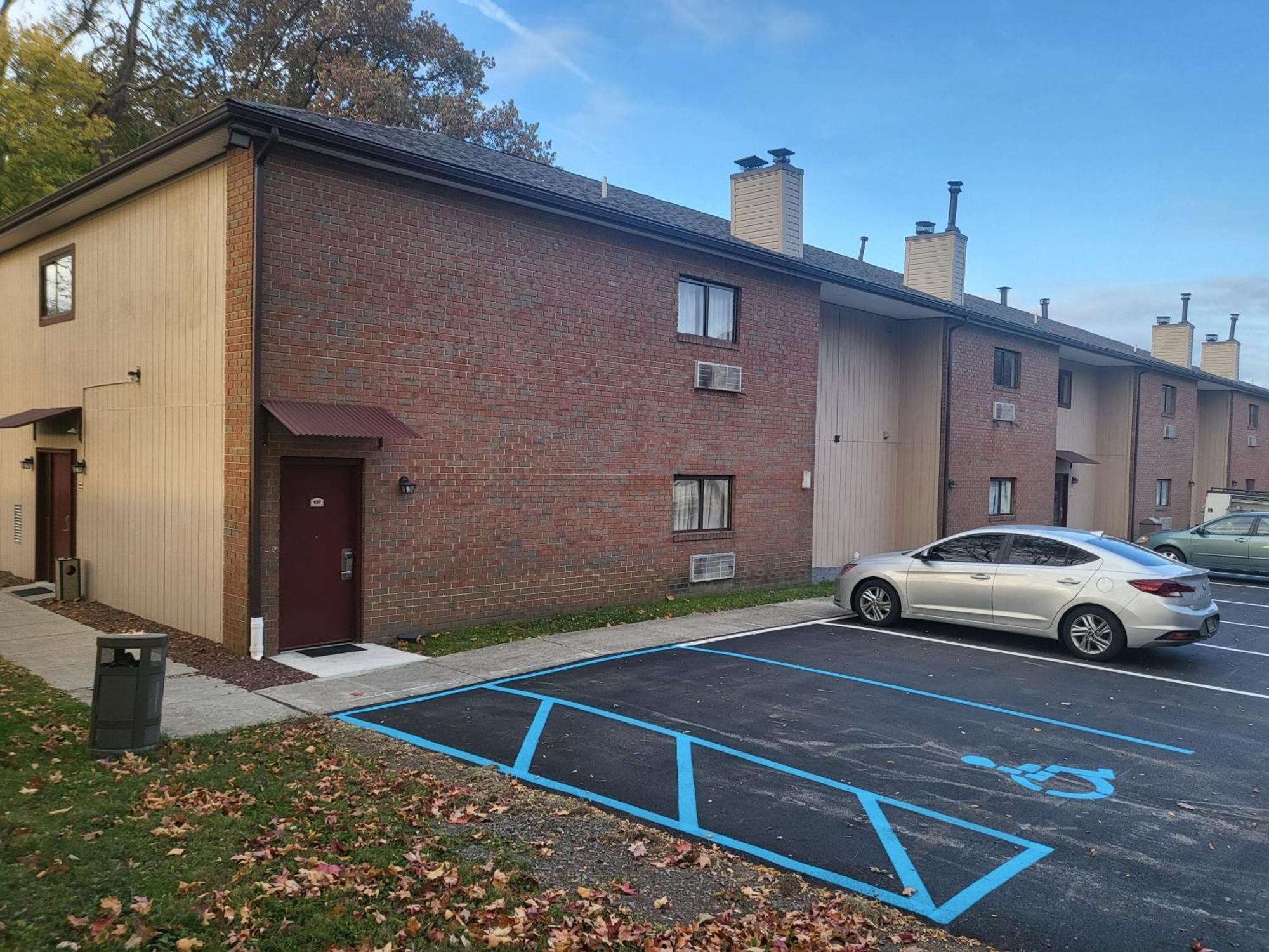 Inn of the Dove: Romantic Luxury Suites with Jacuzzi & Fireplace Harrisburg Exterior photo